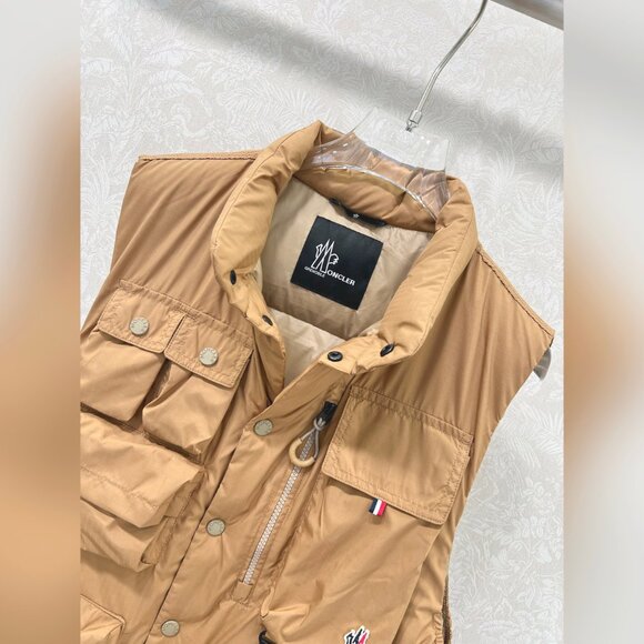 Moncler tongass down field vest - brown - Picture 8 of 12